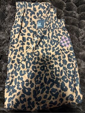 New Dressed in LALA barrel leopard pants